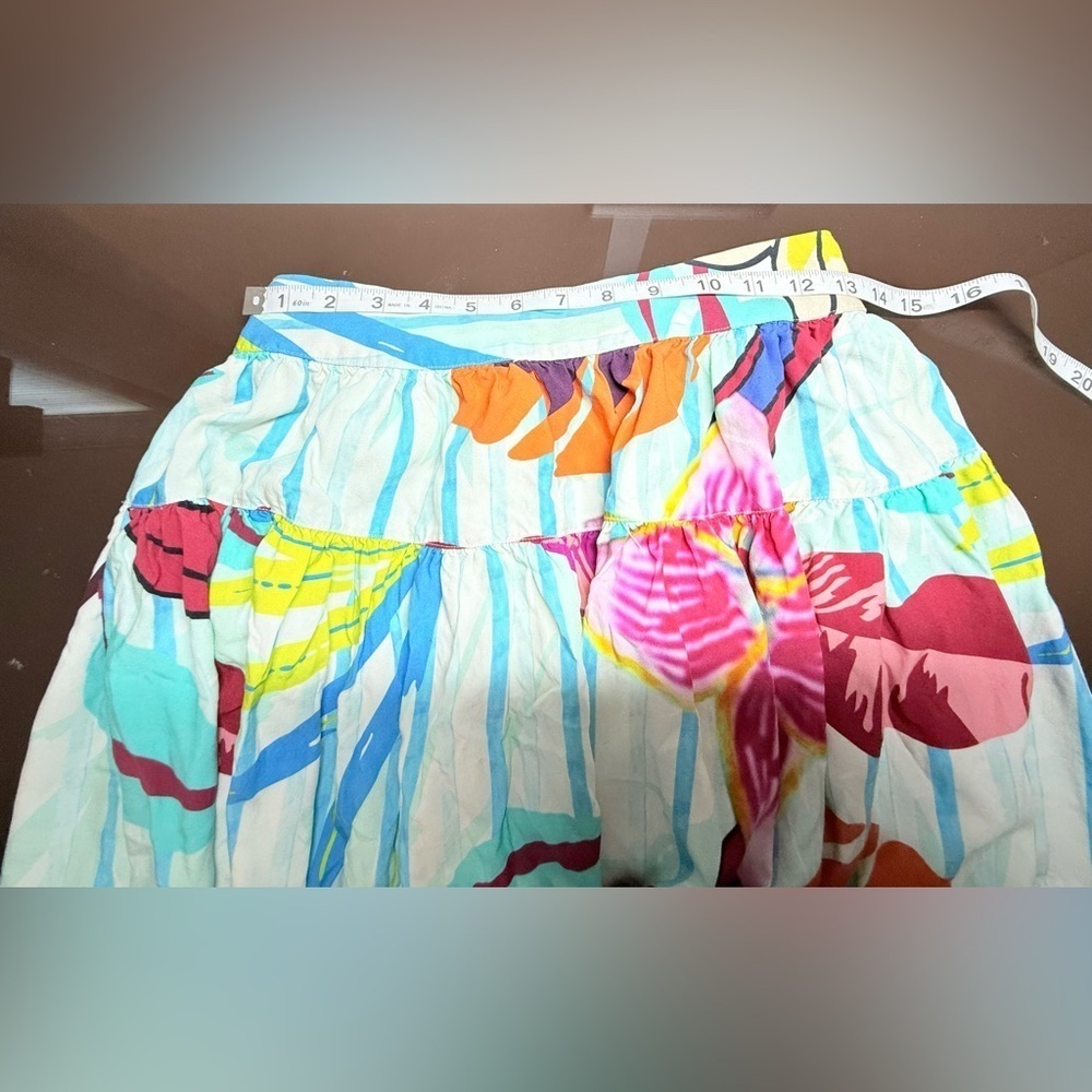 Vibrant Floral Mini Skirt - Picture 4 of 8